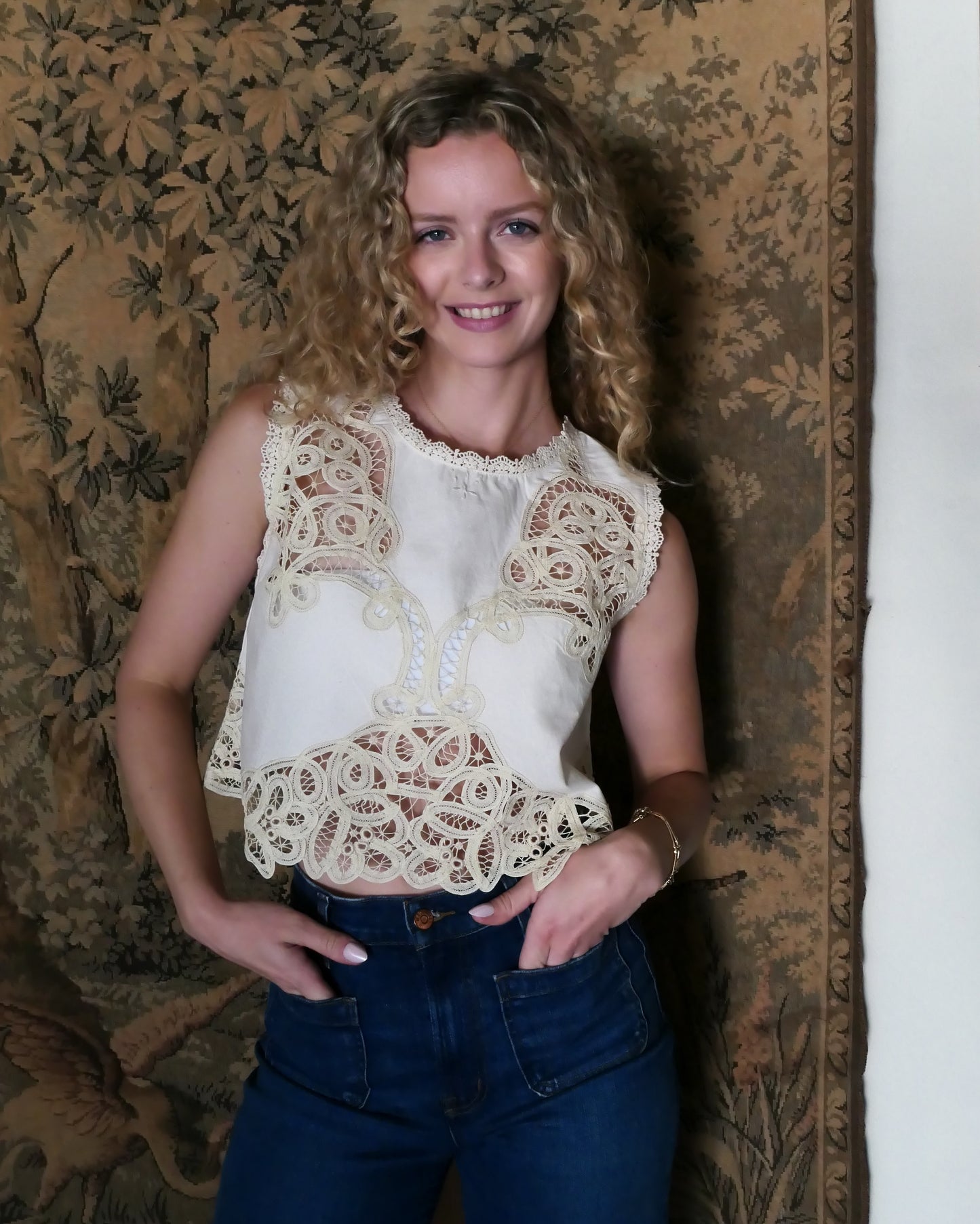 Jezebel Vintage Battenberg Lace Cropped Tank Top in Natural