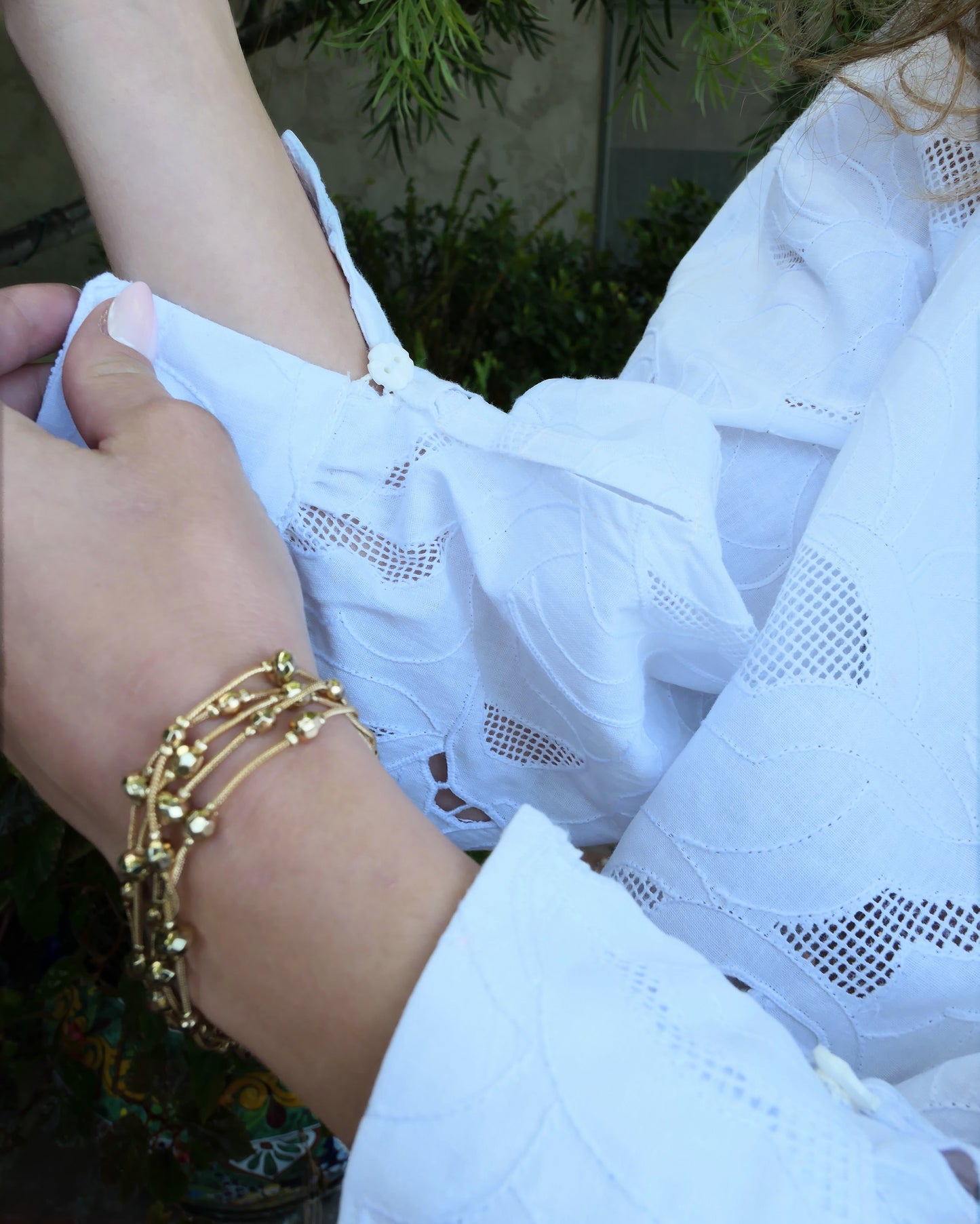 Lim's Vintage Embroidered Button-Down Puffed Sleeve Semi Crop Top