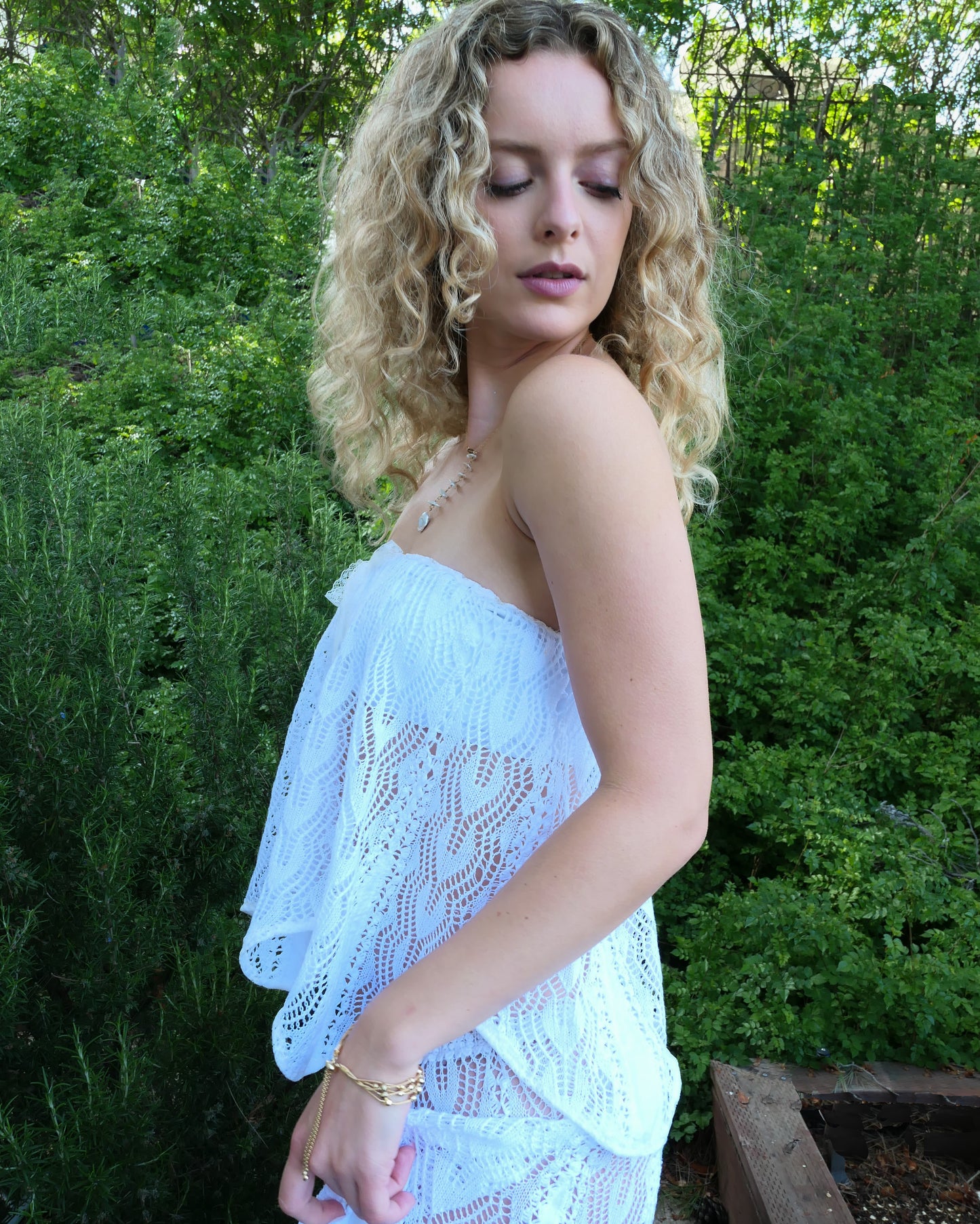 Knit Flared Strapless Crop Top with Lace Ribbon Accent