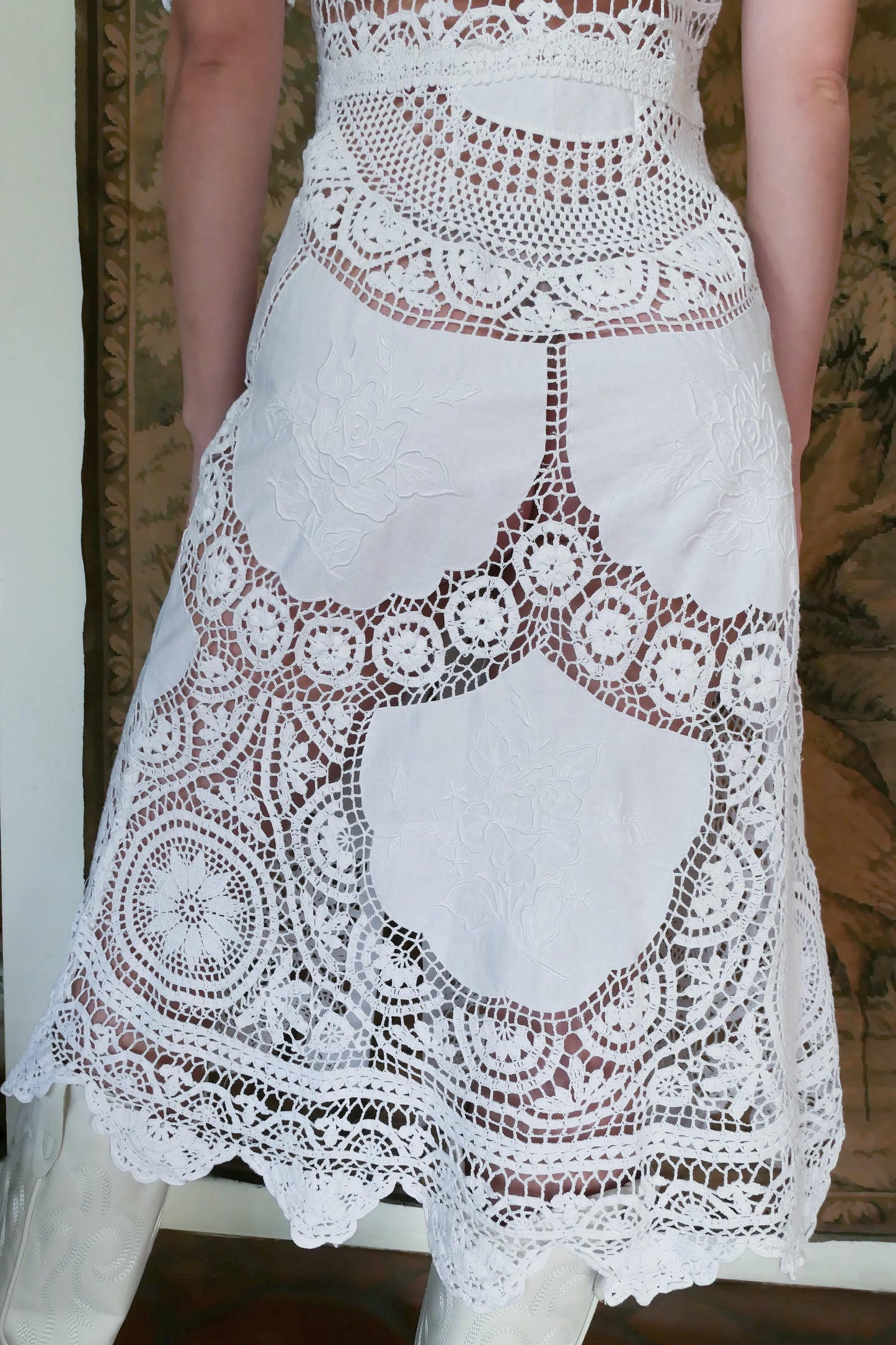Magnolia Short Sleeve Midi Dress in White