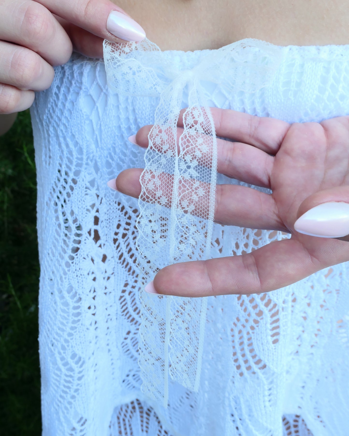 Knit Flared Strapless Crop Top with Lace Ribbon Accent