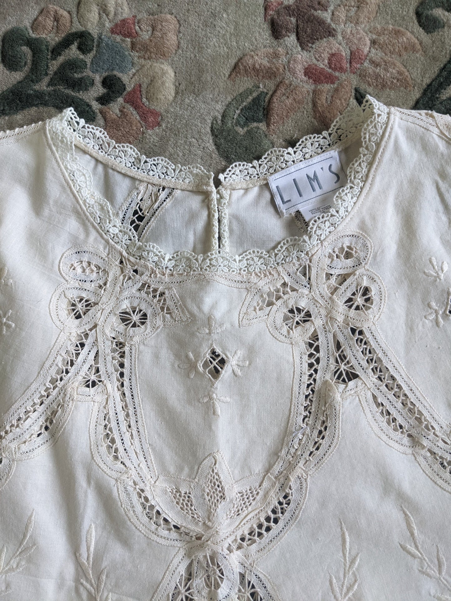 Vintage Battenberg Lace Tank Top with Tulip Motif Embroidery