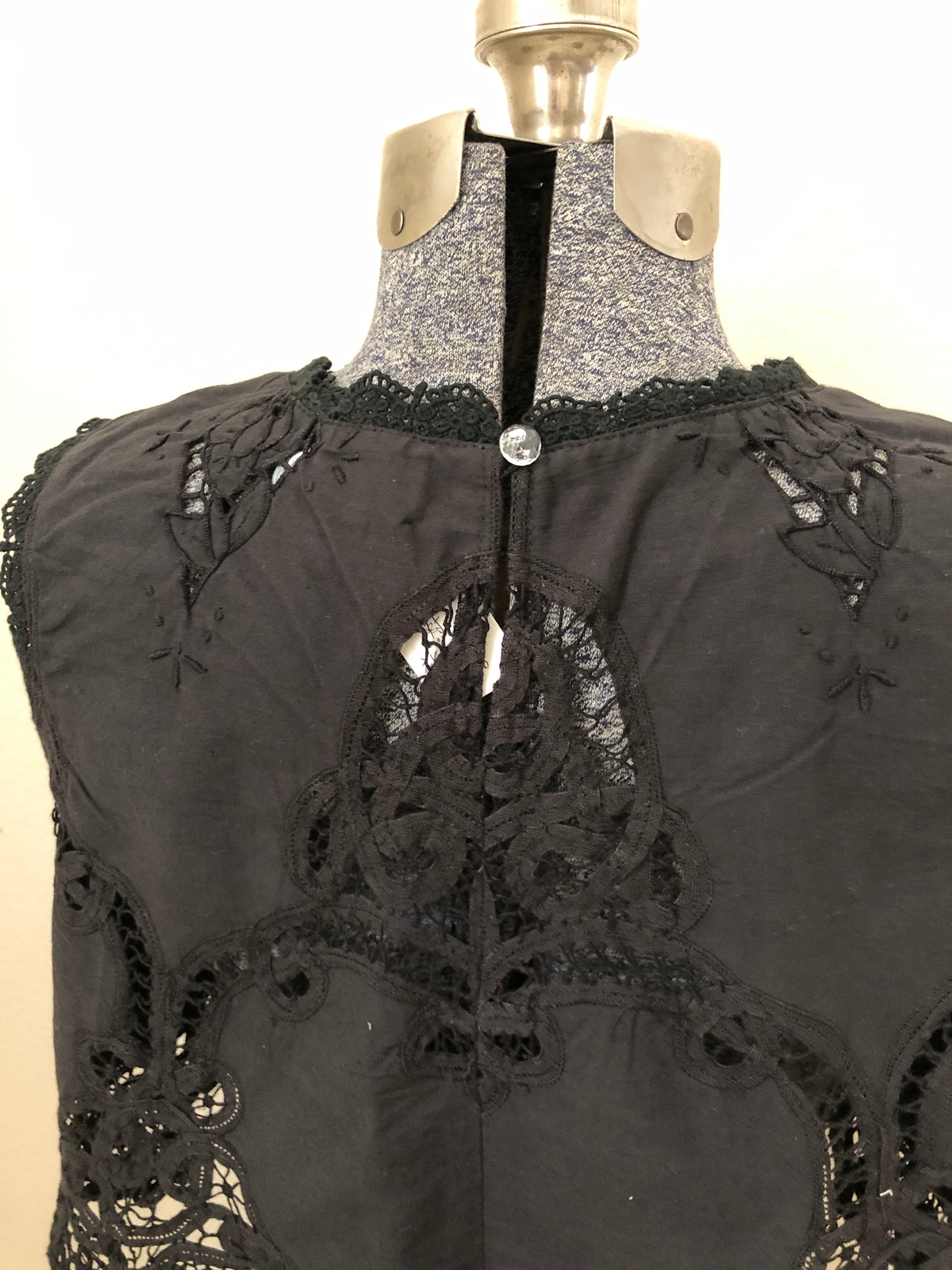 Vintage Battenberg Lace Cropped Tank Top