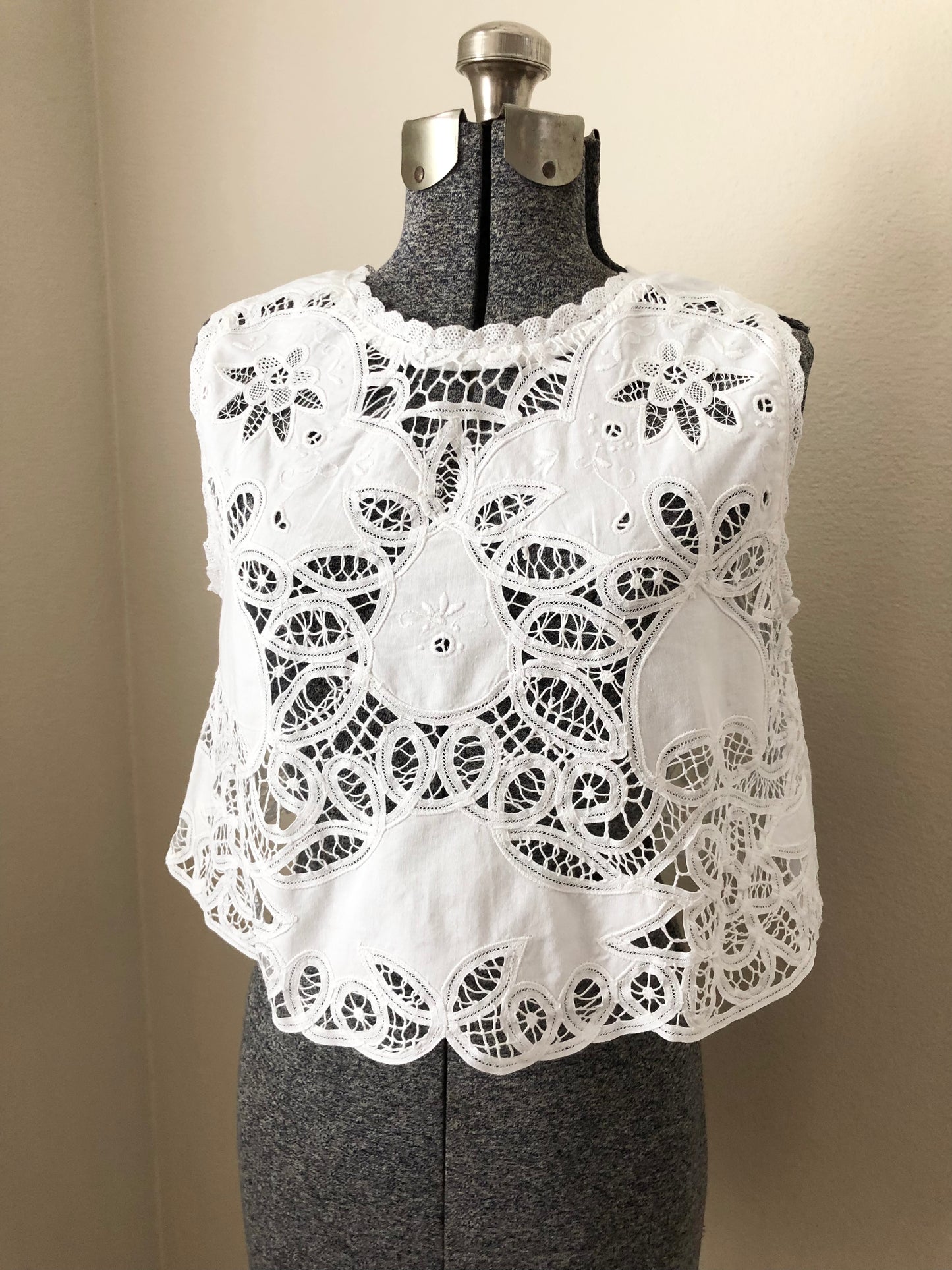 Vintage Battenberg Lace Cropped Tank Top