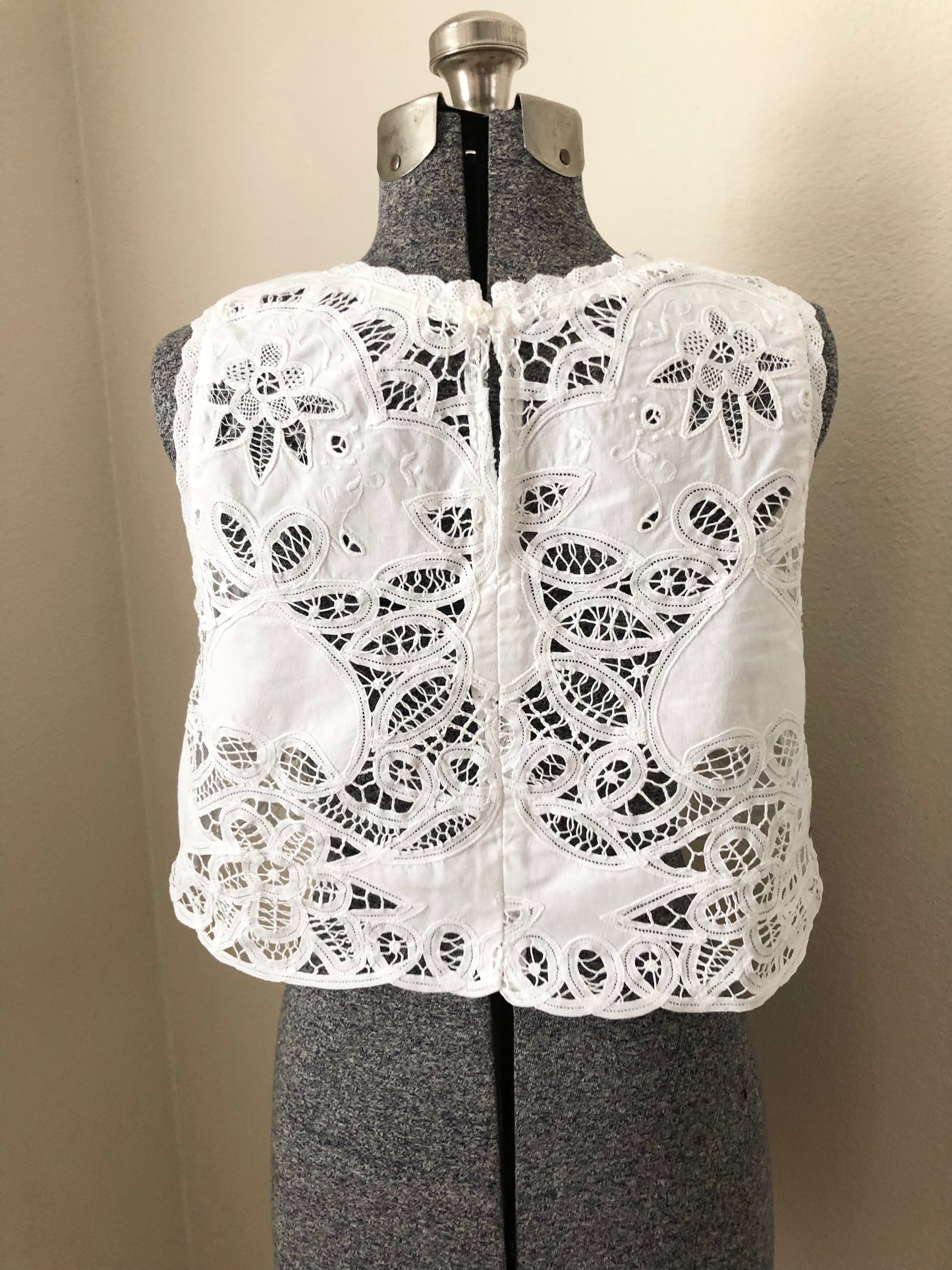 Vintage Battenberg Lace Cropped Tank Top