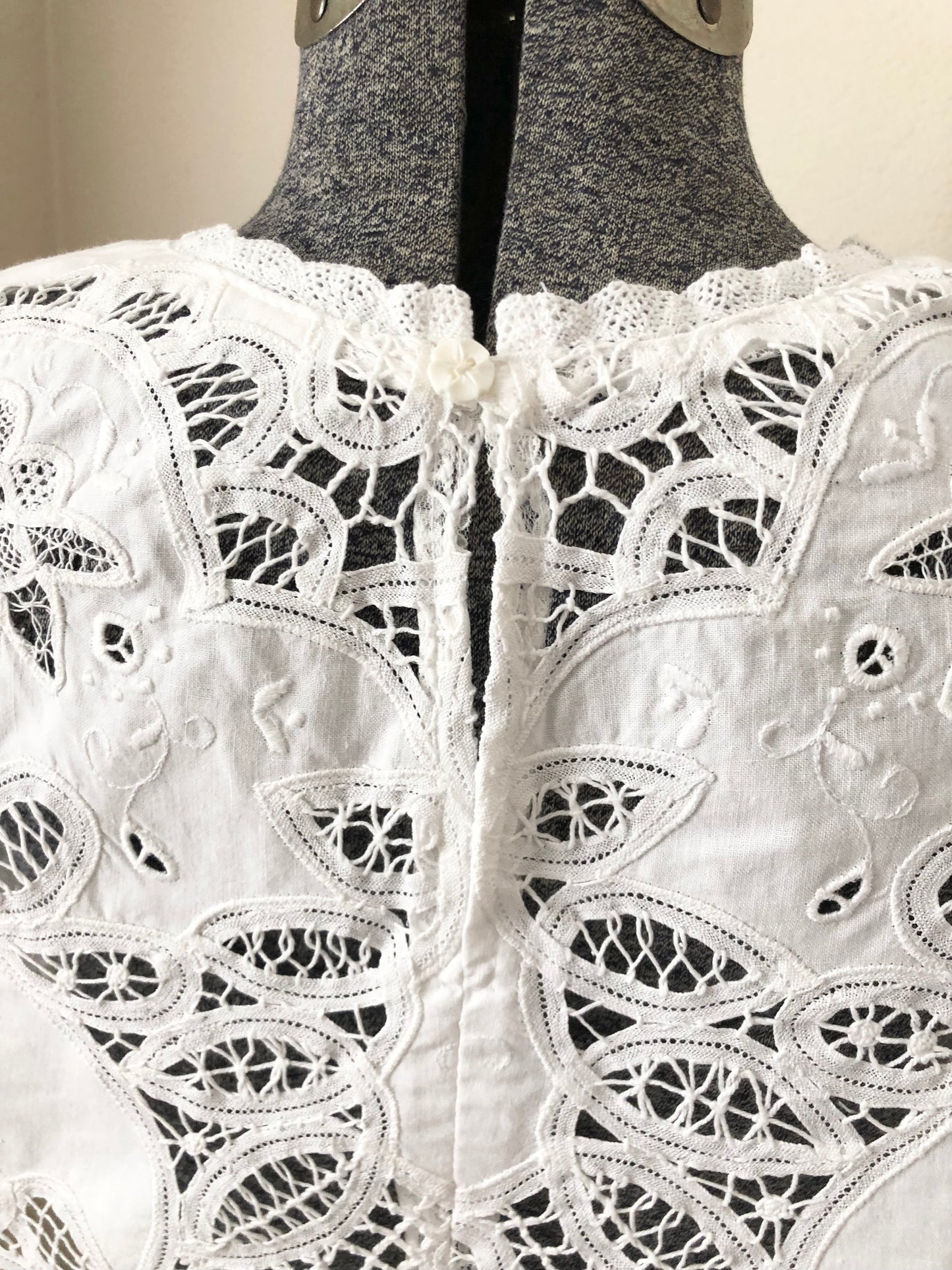 Vintage Battenberg Lace Cropped Tank Top