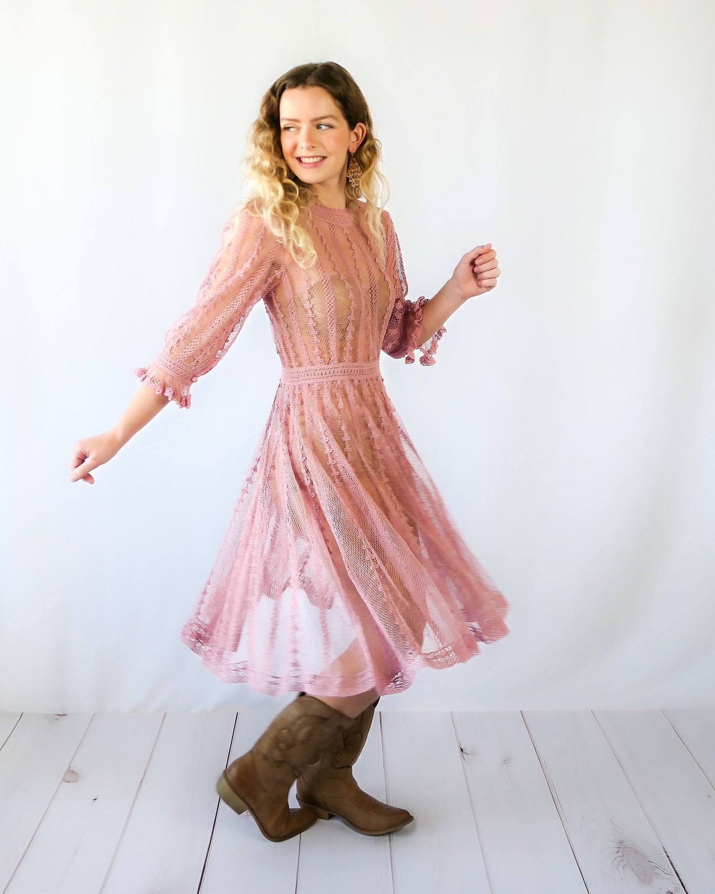 Lim's Vintage Rosetta Crochet Maxi Dress Lim's Vintage Rosetta Crochet Maxi Dress