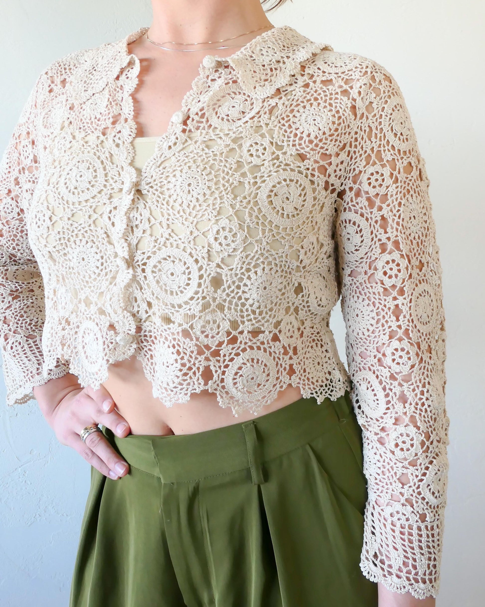 Long Sleeve Cropped Crochet Cardigan Sweater with Kaleidoscope Floral Design Long Sleeve Cropped Crochet Cardigan Sweater with Kaleidoscope Floral Design