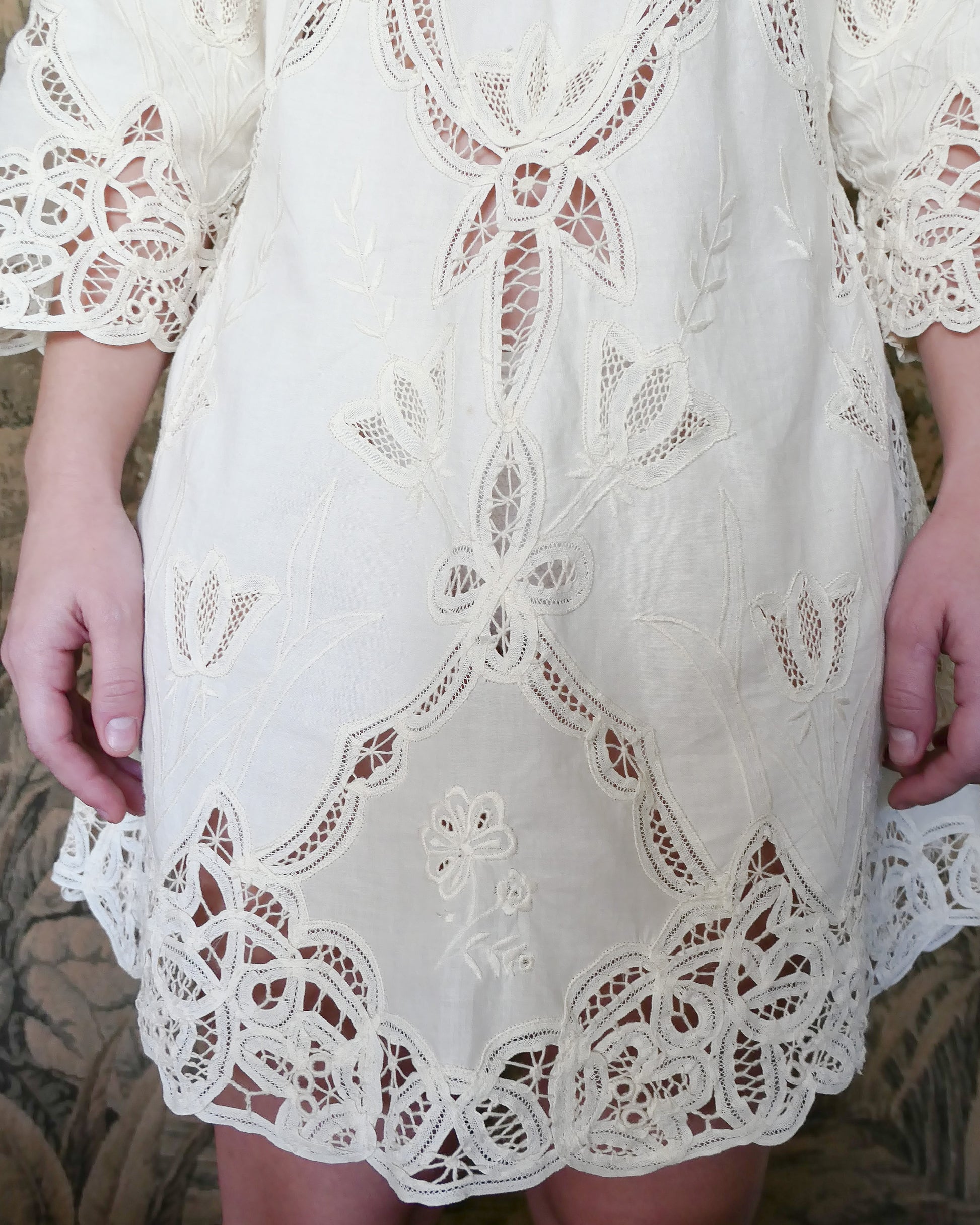 Lim's Vintage Battenberg Lace Angel Sleeve Mini Dress with Tulip Motif Lim's Vintage Battenberg Lace Angel Sleeve Mini Dress with Tulip Motif